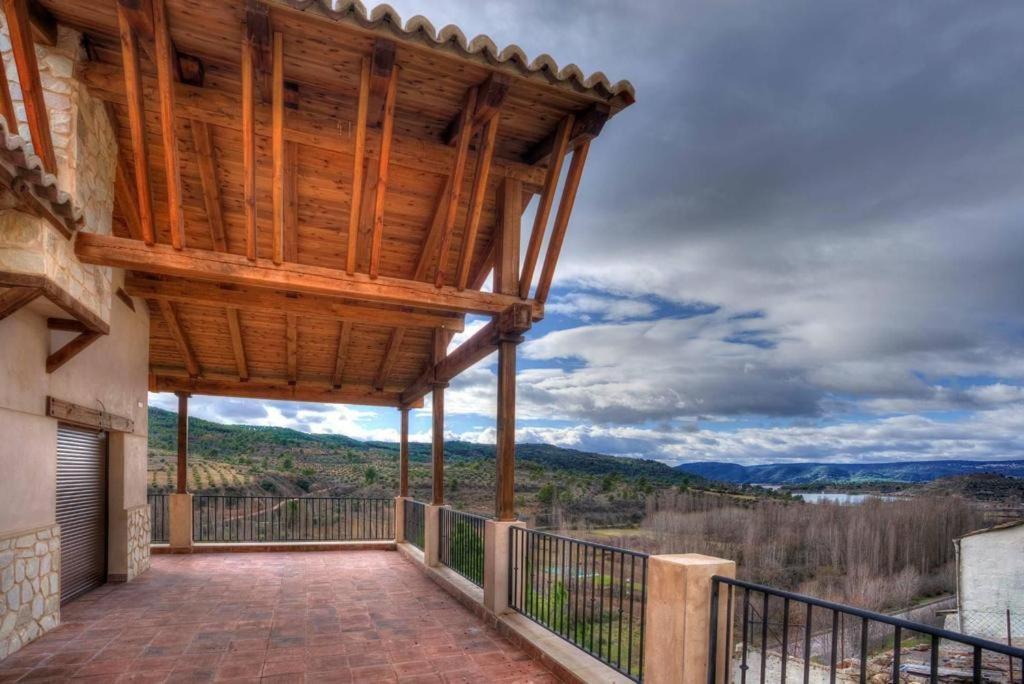 El Balcon De La Vega Ξενοδοχείο Pareja Εξωτερικό φωτογραφία