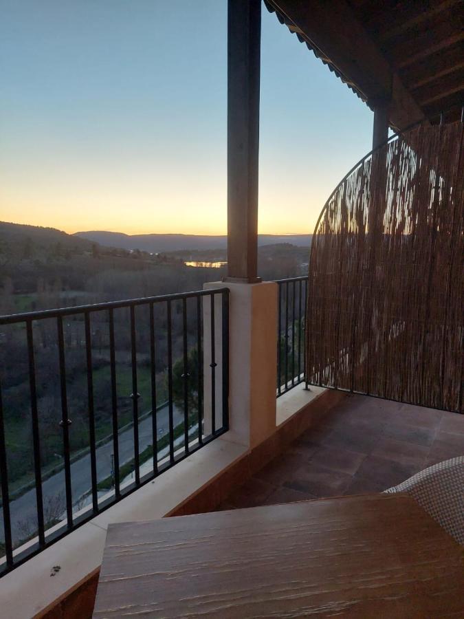 El Balcon De La Vega Ξενοδοχείο Pareja Εξωτερικό φωτογραφία